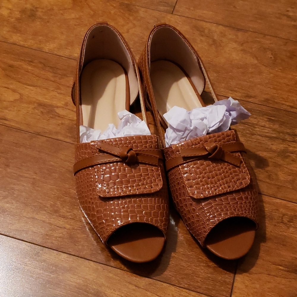 New Shein crocodile slip on flats